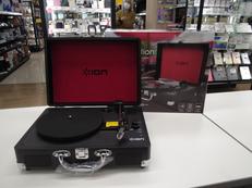 ポータブルレコードプレーヤー|ION