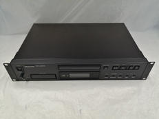CDプレーヤー|TASCAM