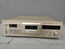 リペアセンターにてメンテナンス品|SONY