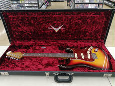 AMERICAN CUSTOM STRATOCASTER|FENDER