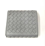 イントレチャート　三つ折りレザー財布|BOTTEGA VENETA