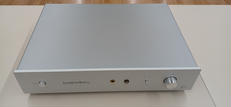 ヘッドホンアンプ|LUXMAN