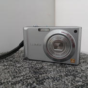 デジタルカメラ|PANASONIC