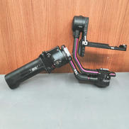 カメラスタビライザー|DJI