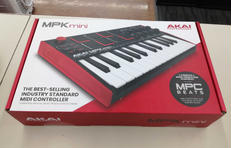 MIDIキーボード|AKAI