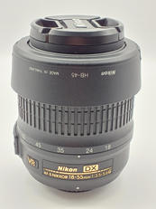 標準ズームレンズ|NIKON