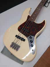 エレキベース|FENDER JAPAN