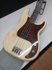 エレキベース|FENDER JAPAN