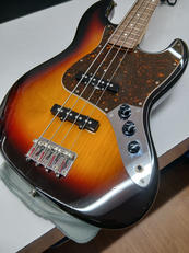エレキベース|FENDER JAPAN