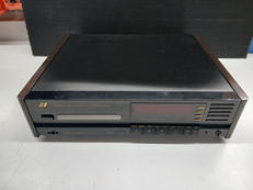 CDプレーヤー|SANSUI