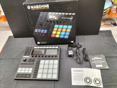 ドラムマシン|NATIVE INSTRUMENTS