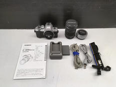 ミラーレス一眼ダブルズームキット|OLYMPU