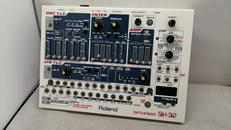 シンセサイザー|ROLAND