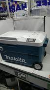 充電式保冷温庫|MAKITA