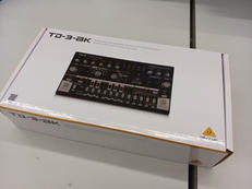 シンセサイザー|BEHRINGER