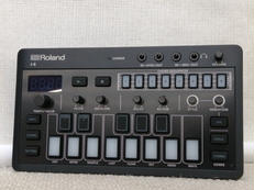 シンセサイザー|ROLAND