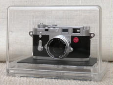 フィルムカメラ|MEGAHOUSE