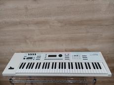 シンセサイザー|ROLAND