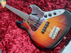 エレキベース|FENDER