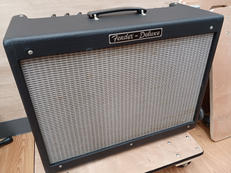 ギターアンプ|FENDER