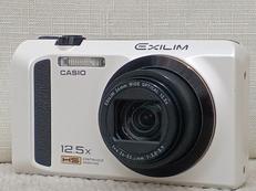 コンパクトデジタルカメラ|CASIO