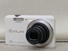コンパクトデジタルカメラ|CASIO