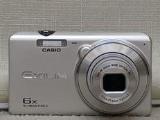 コンパクトデジタルカメラ|CASIO
