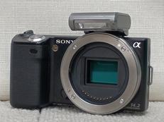 ミラーレス一眼レフ ボディ|SONY