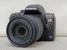 デジタル一眼レフ ダブルズームキット|OLYMPUS