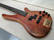 エレキベース|TUNE