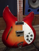 セミアコ|RICKENBACKER