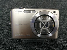 デジタルカメラ|CASIO