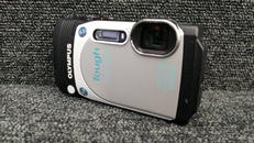 デジタルカメラ|OLYMPUS