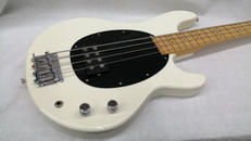 エレキベース|THREE DOTS