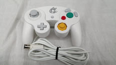 GCコントローラー(ホワイト)|NINTENDO