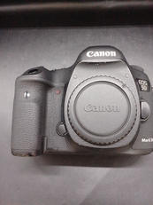 デジタル一眼レフ|CANON
