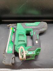 コードレス仕上釘打機|HIKOKI