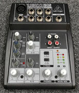 ミキサー|BEHRINGER