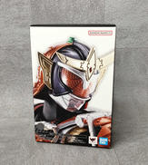 S.H.FIGUARTS(真骨彫製法) 仮面ライダー鎧武|BANDAI