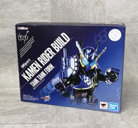 S.H.FIGUARTS 仮面ライダービルド|BANDAI