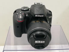 デジタル一眼　Wズームキット|NIKON