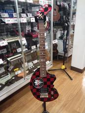 アンプ内蔵ギター|FERNANDES