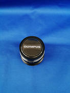 マイクロフォーサーズ用広角単焦点レンズ|OLYMPUS