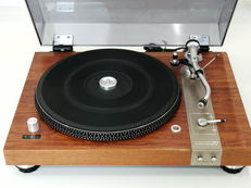 レコードプレーヤー|MICRO