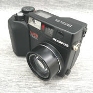 コンパクトデジタルカメラ|OLYMPUS