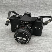 フィルムカメラ|PETRI