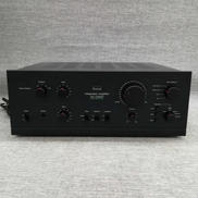 プリメインアンプ|SANSUI