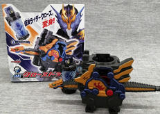 仮面ライダークローズ|BANDAI