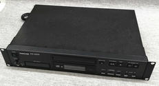 CDプレーヤー|TASCAM