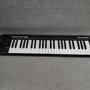 MIDIキーボード|M-AUDIO